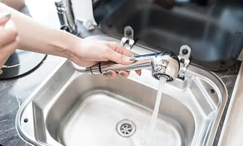 is it safe to drink water from the sink